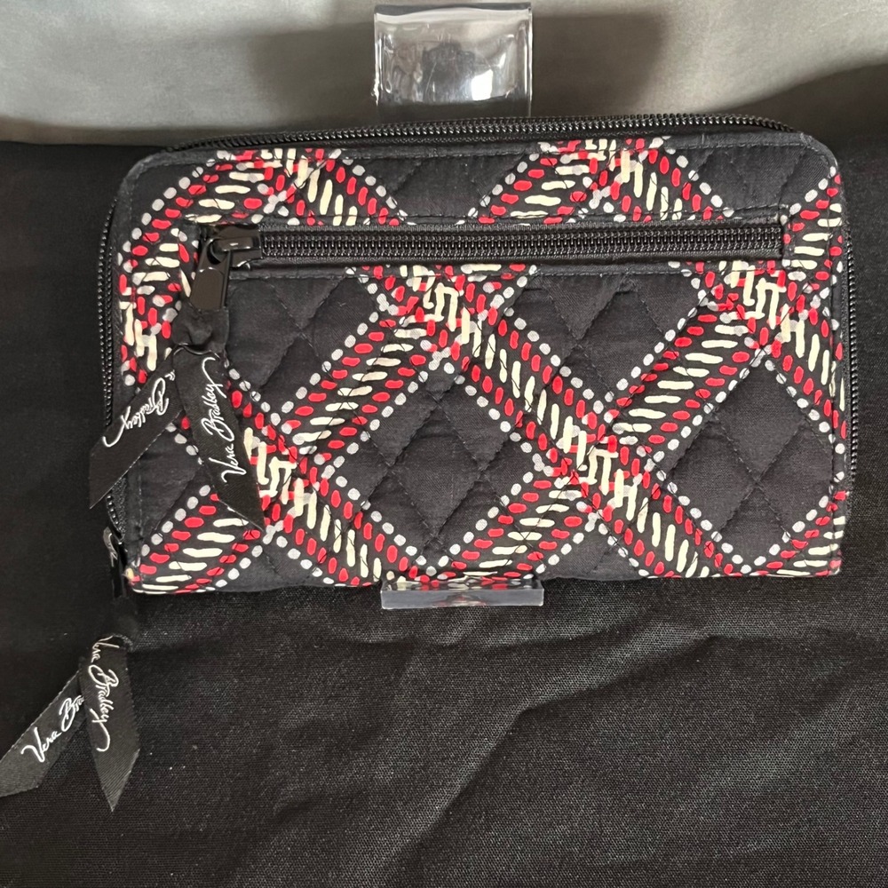 Vera Bradley Turnlock Wallet Quilted Minsk Plaid Cotton Black Red White - Picture 2 of 5